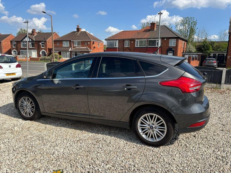FORD FOCUS