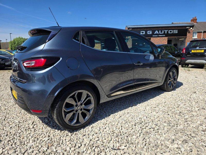 RENAULT CLIO