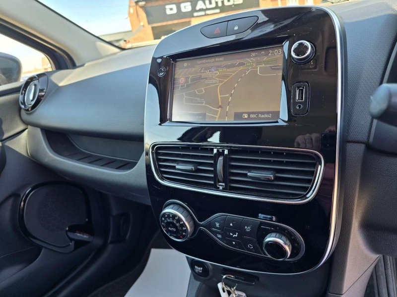 RENAULT CLIO