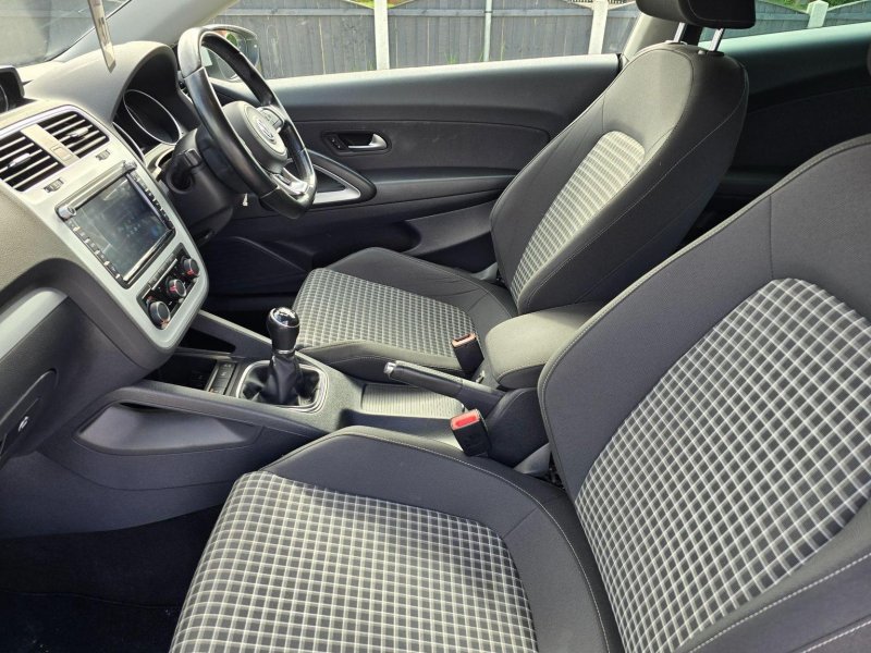 VOLKSWAGEN SCIROCCO
