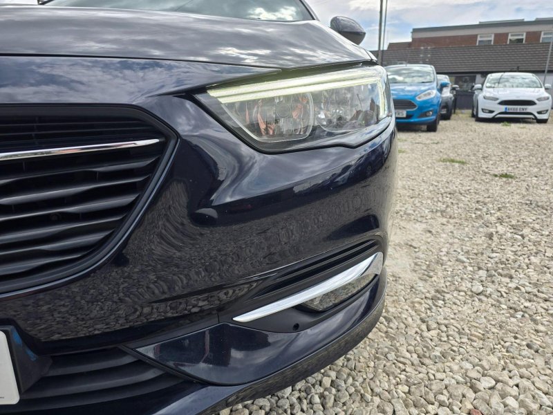 VAUXHALL INSIGNIA