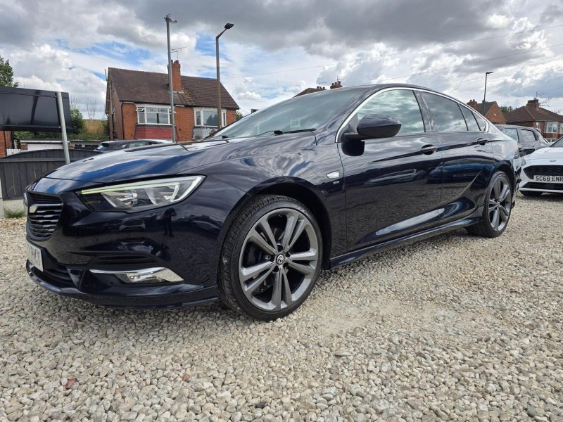 VAUXHALL INSIGNIA